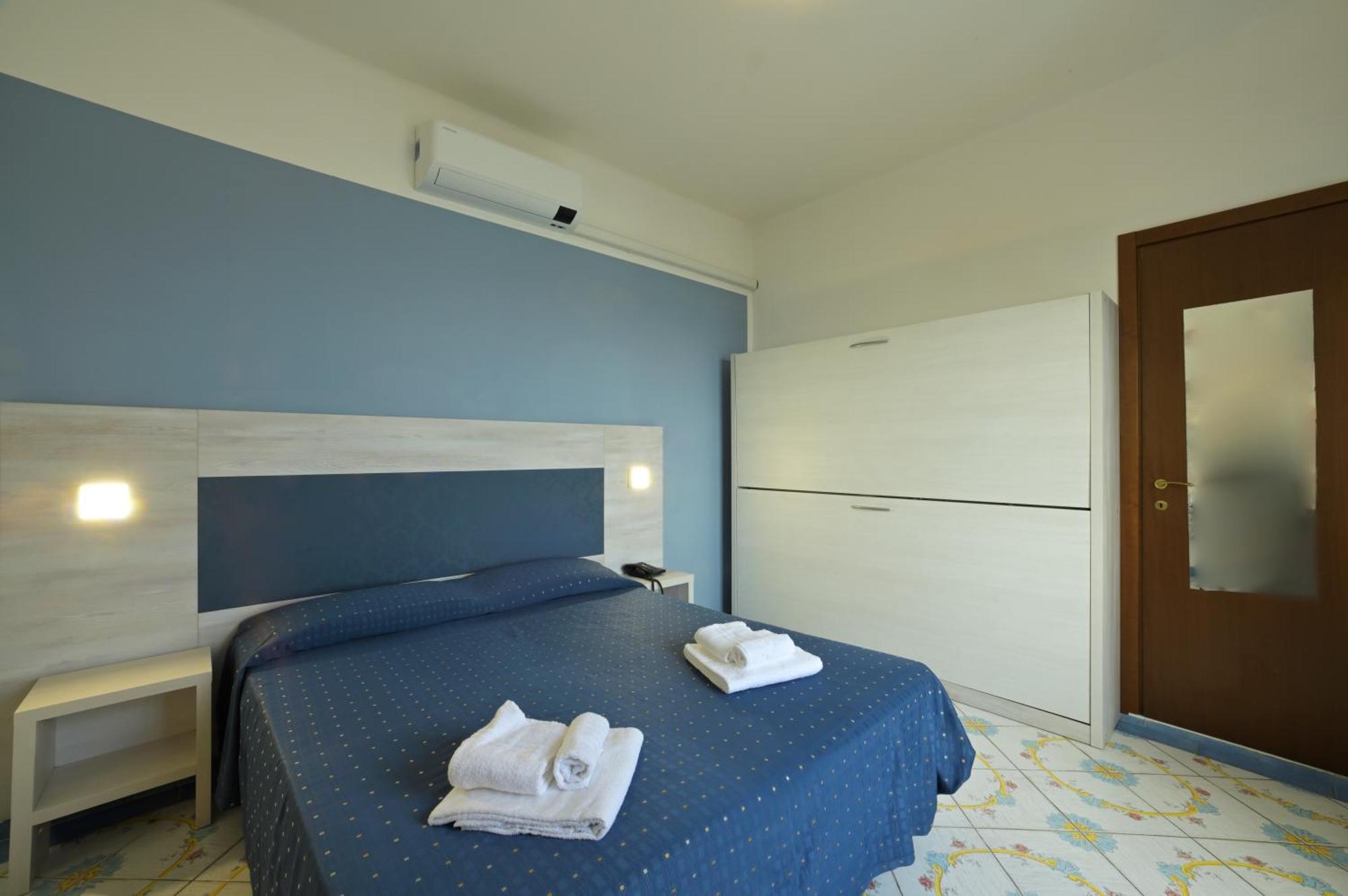 Hotel Delfino 3*