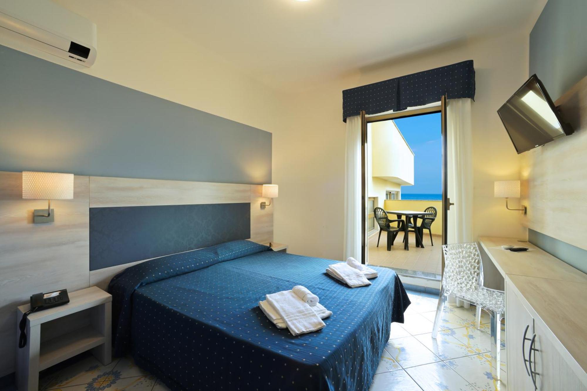 Delfino Hotel 3*